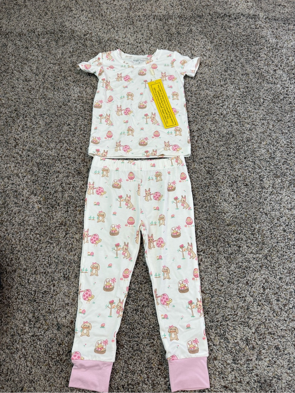 NWT Angel Dear Girls Bunnies At Play 2-Piece Pajama Set - Size 2T